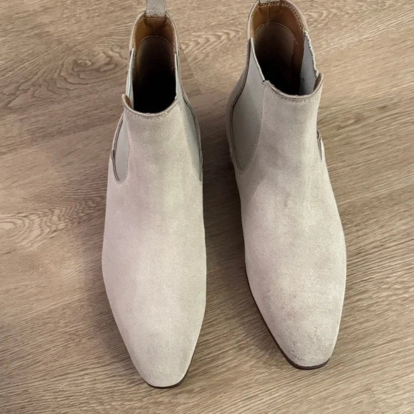 Men's Beige Suede Chelsea Boots - Picture 2 of 4